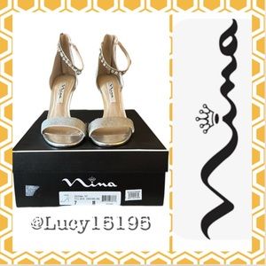 ❤️Nina New York Deena Dreamland Silver Metallic & Rhinestone Heels